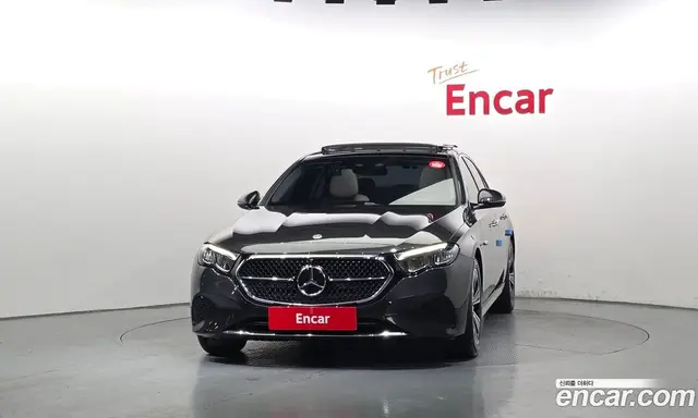 Mercedes-Benz E-Class 2024 2.0 автомат (гидро), миниатюра 3 Mercedes-Benz E-Class 2024 2.0 автомат (гидро), миниатюра 3