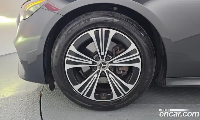 Mercedes-Benz E-Class 2024 2.0 автомат (гидро), миниатюра 5 Mercedes-Benz E-Class 2024 2.0 автомат (гидро), миниатюра 5