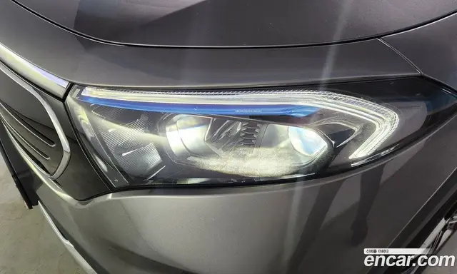 Mercedes-Benz EQB 2023 0.2 автомат (гидро), миниатюра 11