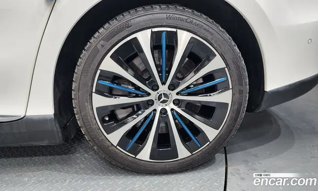Mercedes-Benz EQE 2023 0.3 автомат (гидро), миниатюра 7 Mercedes-Benz EQE 2023 0.3 автомат (гидро), миниатюра 7