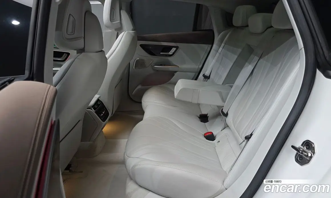 Mercedes-Benz EQE 2023 0.3 автомат (гидро), фото 18 Mercedes-Benz EQE 2023 0.3 автомат (гидро), фото 18
