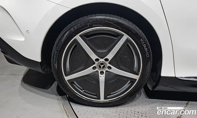 Mercedes-Benz EQE 2023 0.3 автомат (гидро), миниатюра 5 Mercedes-Benz EQE 2023 0.3 автомат (гидро), миниатюра 5