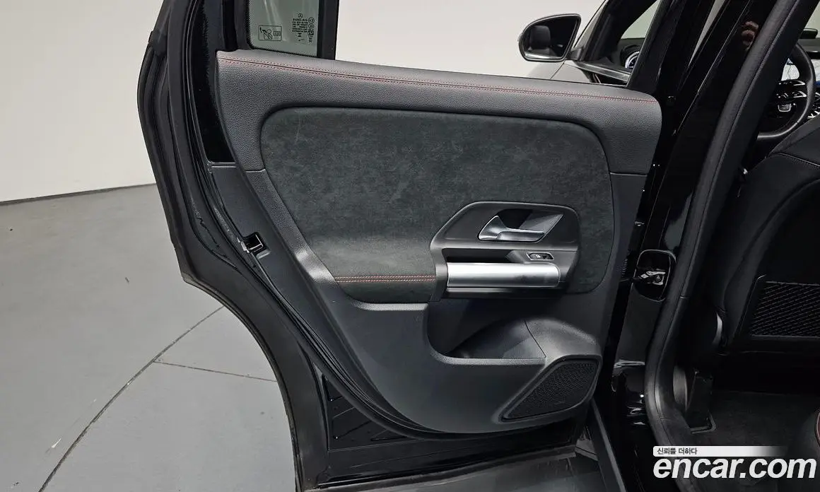 Mercedes-Benz GLA-Class 2025 2.0 автомат (гидро), фото 14 Mercedes-Benz GLA-Class 2025 2.0 автомат (гидро), фото 14