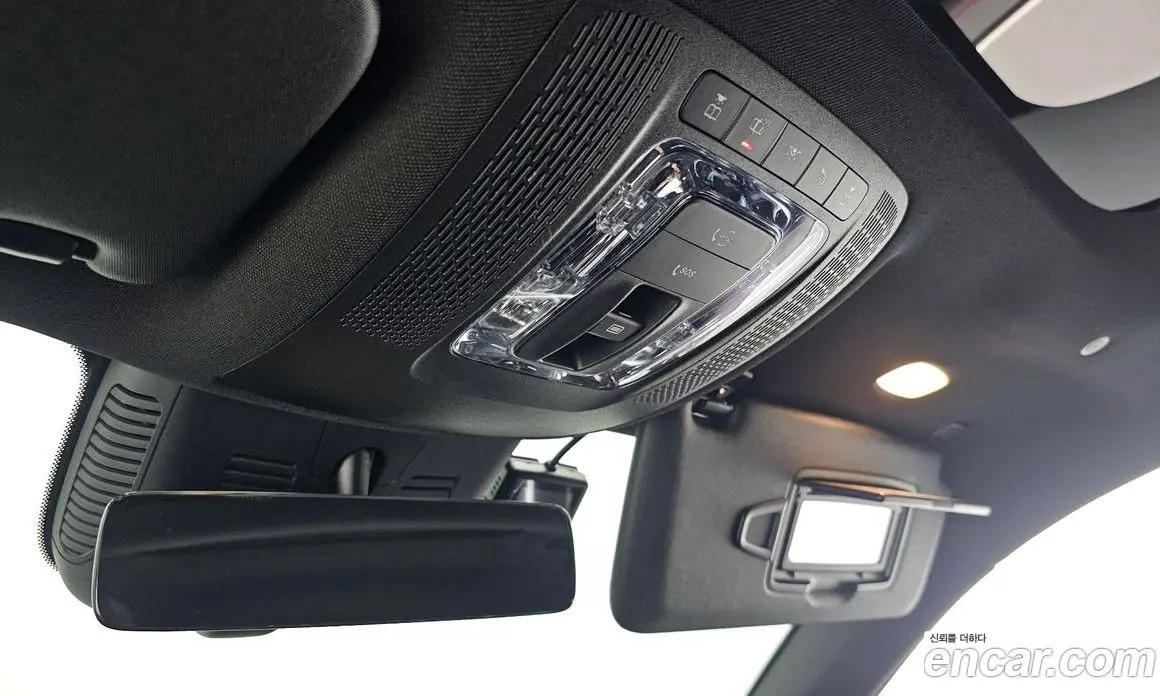 Mercedes-Benz GLB-Class 2024 2.0 автомат (гидро), фото 24