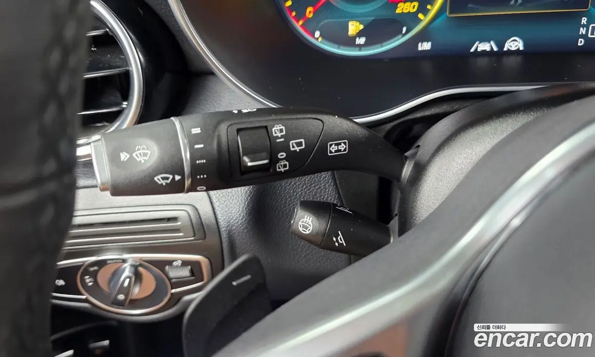 Mercedes-Benz GLC-Class 2021 2.0 автомат (гидро), фото 28