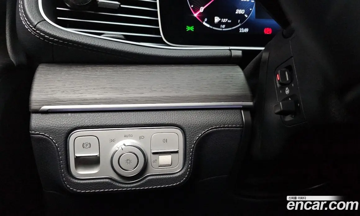 Mercedes-Benz GLE-Class 2023 3.0 автомат (гидро), фото 28 Mercedes-Benz GLE-Class 2023 3.0 автомат (гидро), фото 28