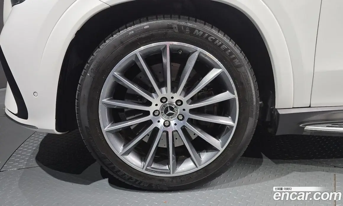 Mercedes-Benz GLE-Class 2023 3.0 автомат (гидро), фото 5 Mercedes-Benz GLE-Class 2023 3.0 автомат (гидро), фото 5