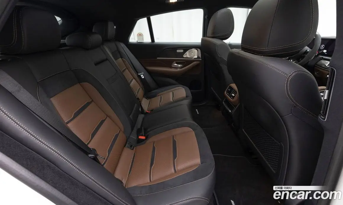 Mercedes-Benz GLE-Class 2025 3.0 автомат (гидро), фото 10 Mercedes-Benz GLE-Class 2025 3.0 автомат (гидро), фото 10