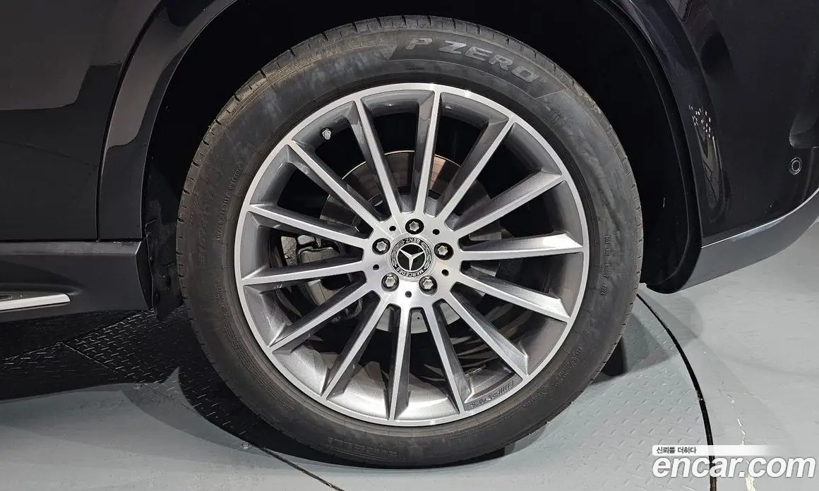 Mercedes-Benz GLE-Class 2025 3.0 автомат (гидро), фото 6 Mercedes-Benz GLE-Class 2025 3.0 автомат (гидро), фото 6