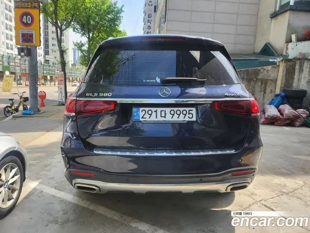 Mercedes-Benz GLS-Class 2022 4.0 автомат (гидро), миниатюра 2