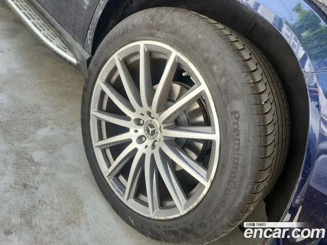 Mercedes-Benz GLS-Class 2022 4.0 автомат (гидро), миниатюра 12