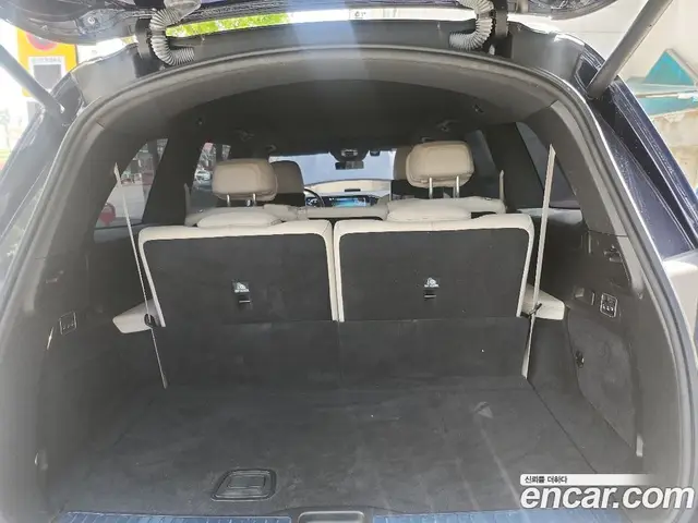 Mercedes-Benz GLS-Class 2022 4.0 автомат (гидро), миниатюра 9