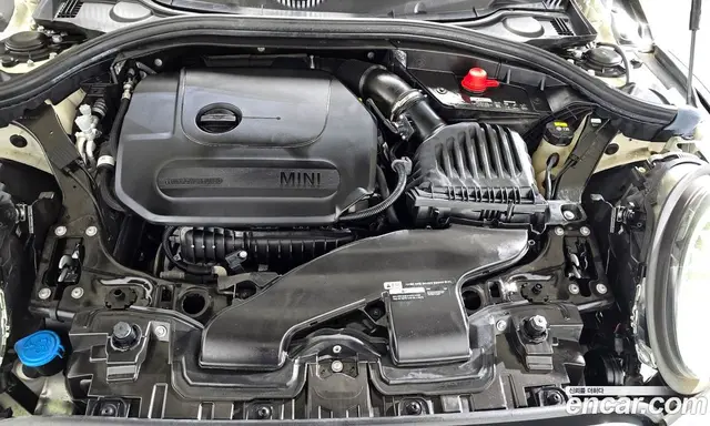 Mini Clubman 2019 1.5 автомат (гидро), миниатюра 5