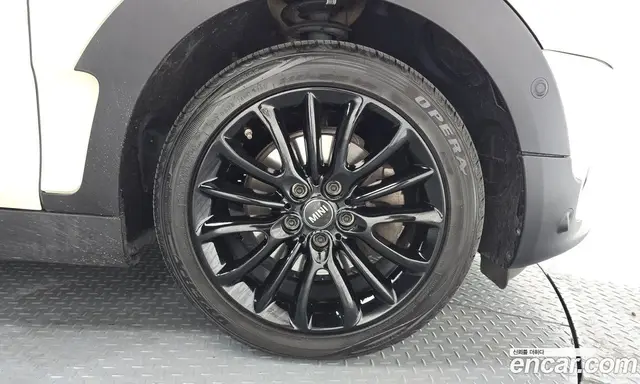 Mini Clubman 2019 1.5 автомат (гидро), миниатюра 6