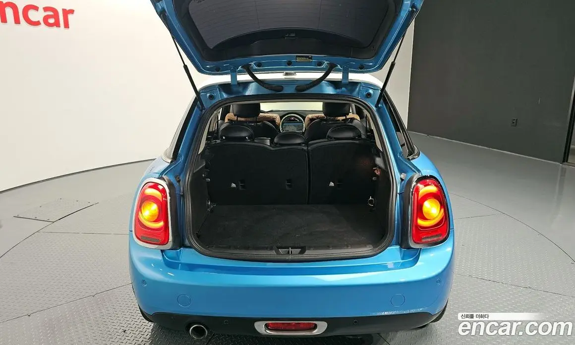 Mini Cooper 2015 1.5 автомат (гидро), фото 20 Mini Cooper 2015 1.5 автомат (гидро), фото 20