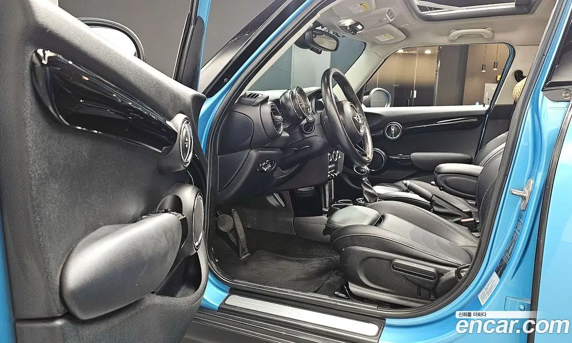 Mini Cooper 2015 1.5 автомат (гидро), фото 10 Mini Cooper 2015 1.5 автомат (гидро), фото 10