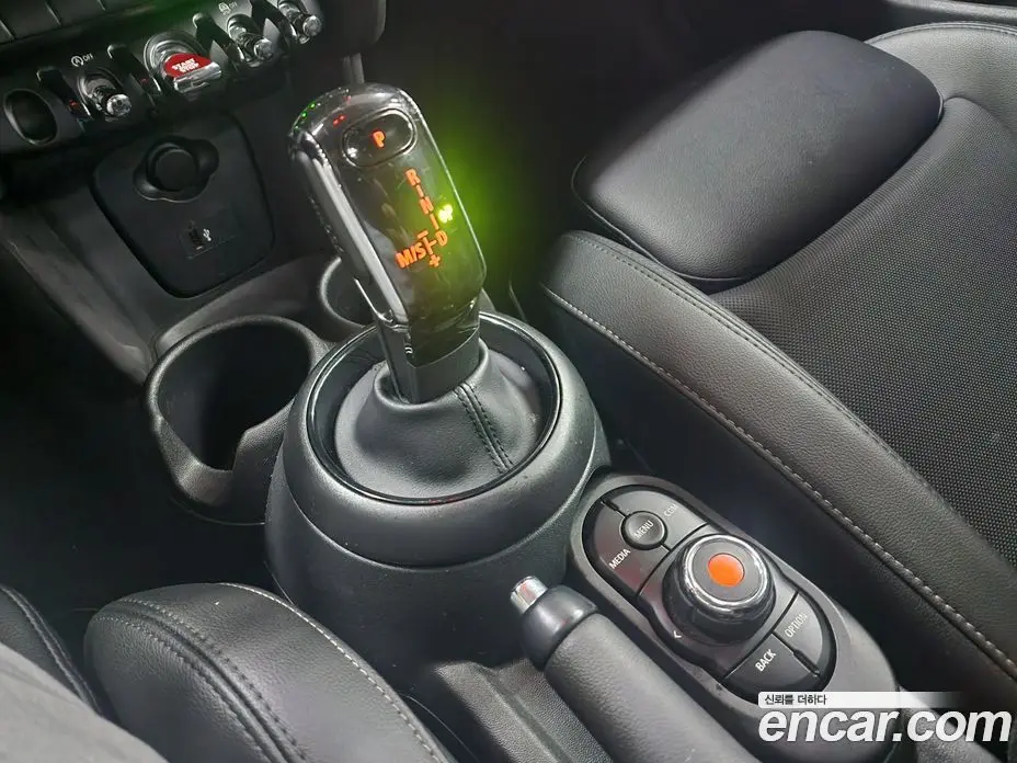 Mini Cooper 2020 1.5 автомат (гидро), фото 8