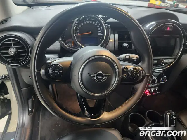 Mini Cooper 2020 1.5 автомат (гидро), миниатюра 10