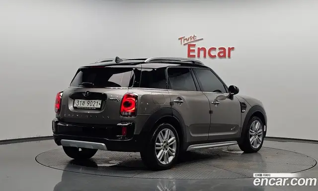 Mini Countryman 2018 2.0 автомат (гидро), миниатюра 1 Mini Countryman 2018 2.0 автомат (гидро), миниатюра 1