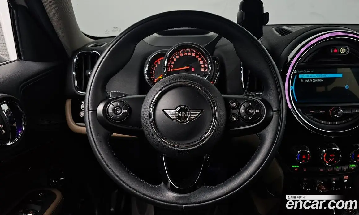 Mini Countryman 2018 2.0 автомат (гидро), фото 18 Mini Countryman 2018 2.0 автомат (гидро), фото 18