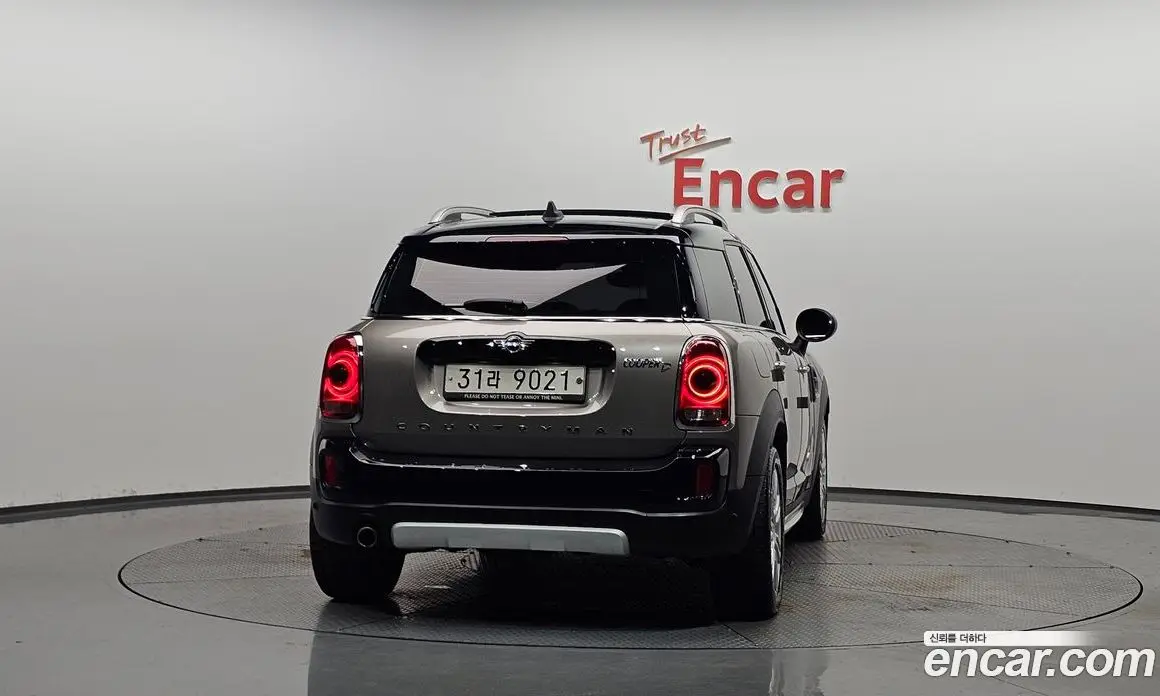 Mini Countryman 2018 2.0 автомат (гидро), фото 3 Mini Countryman 2018 2.0 автомат (гидро), фото 3