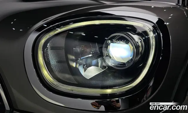Mini Countryman 2018 2.0 автомат (гидро), миниатюра 7 Mini Countryman 2018 2.0 автомат (гидро), миниатюра 7