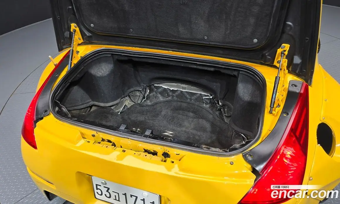 Nissan 350Z 2004 3.5 автомат (гидро), фото 18 Nissan 350Z 2004 3.5 автомат (гидро), фото 18