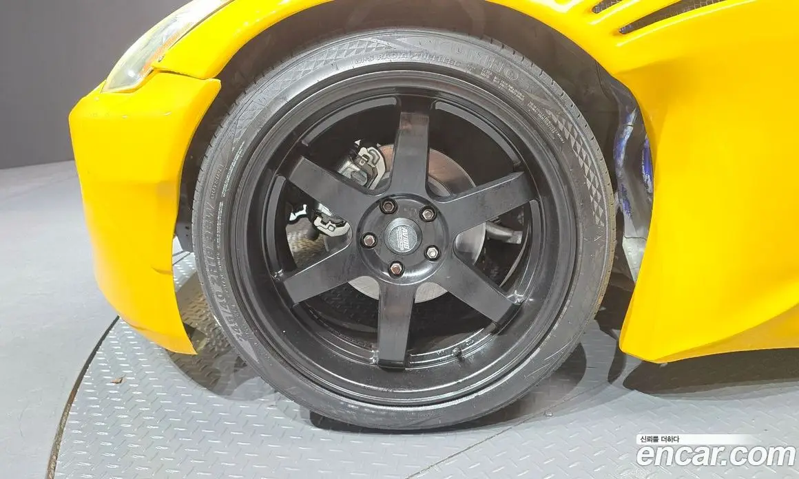 Nissan 350Z 2004 3.5 автомат (гидро), фото 5 Nissan 350Z 2004 3.5 автомат (гидро), фото 5