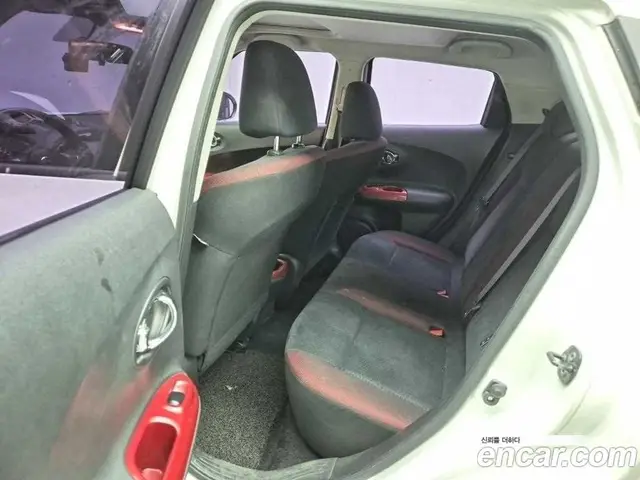 Nissan Juke 2013 1.6 автомат (гидро), миниатюра 12