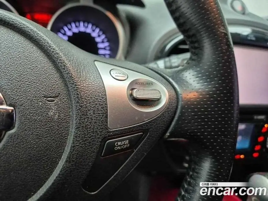 Nissan Juke 2013 1.6 автомат (гидро), фото 15 Nissan Juke 2013 1.6 автомат (гидро), фото 15