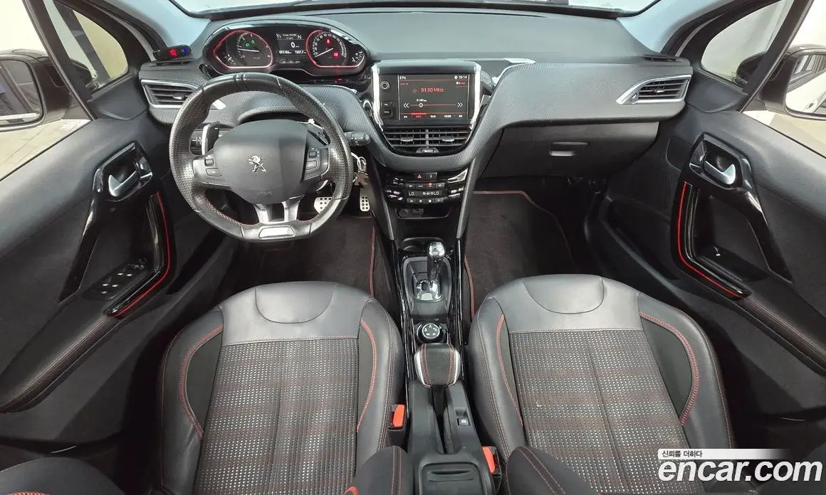Peugeot 2008 2018 1.6 автомат (гидро), фото 7