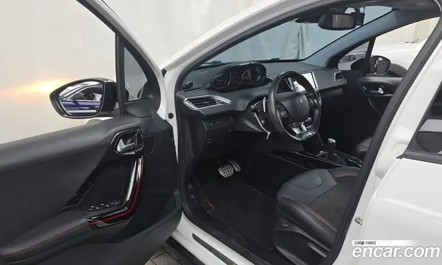 Peugeot 2008 2018 1.6 автомат (гидро), миниатюра 10