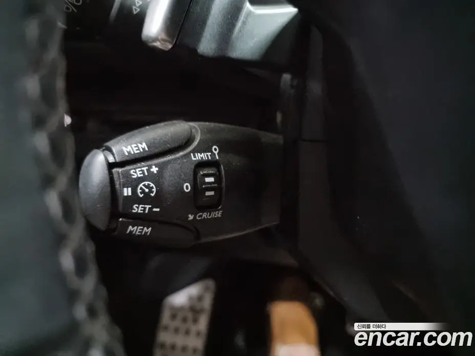 Peugeot 3008 2017 1.6 автомат (гидро), фото 18