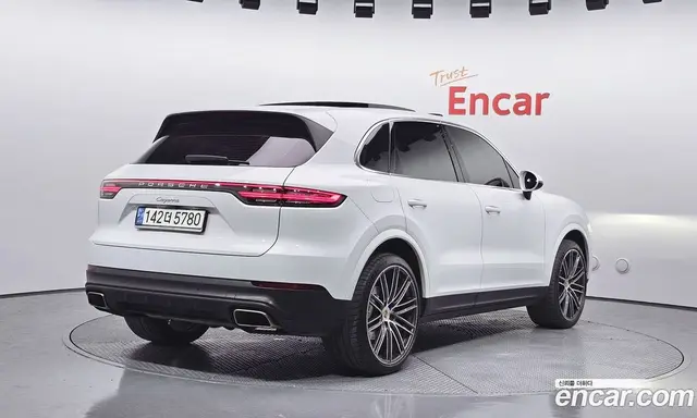 Porsche Cayenne 2020 3.0 автомат (гидро), миниатюра 2