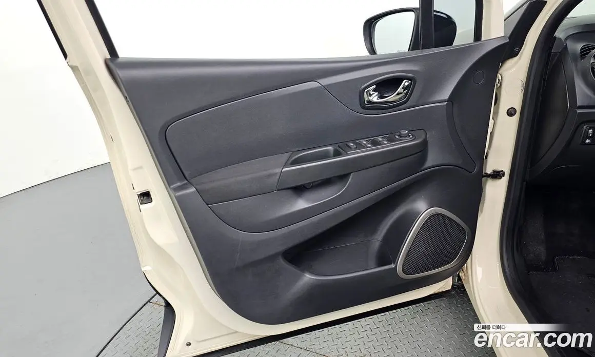 Renault (Samsung) QM3 2014 1.5 автомат (гидро), фото 14
