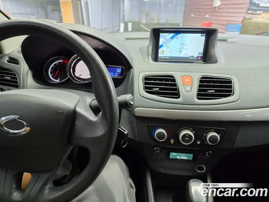 Renault (Samsung) SM3 2018 1.6 автомат (гидро), фото 13 Renault (Samsung) SM3 2018 1.6 автомат (гидро), фото 13
