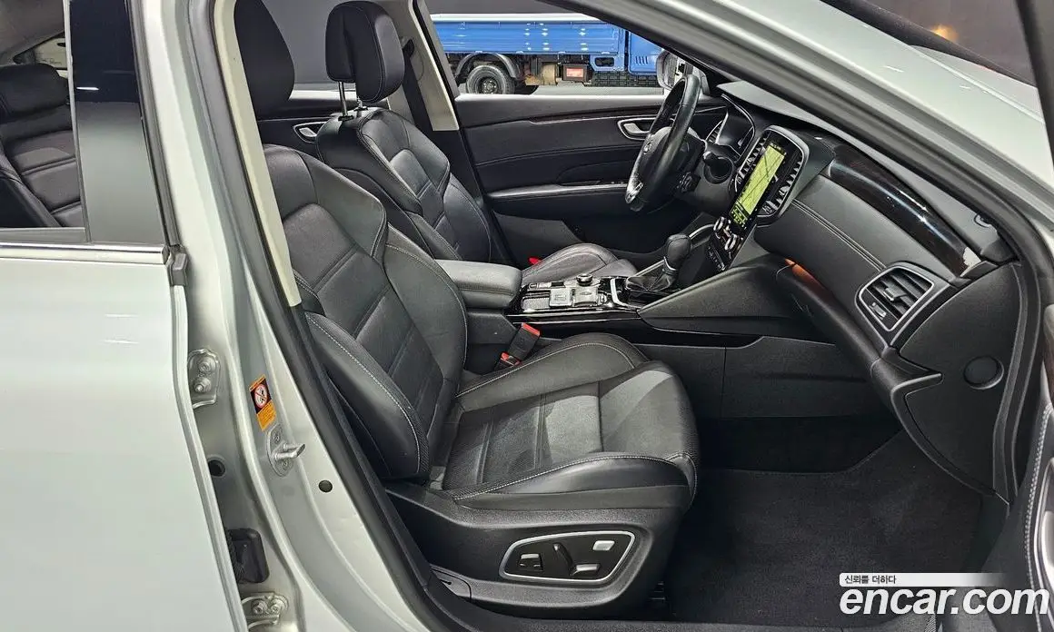Renault (Samsung) SM6 2016 2.0 автомат (гидро), фото 16 Renault (Samsung) SM6 2016 2.0 автомат (гидро), фото 16