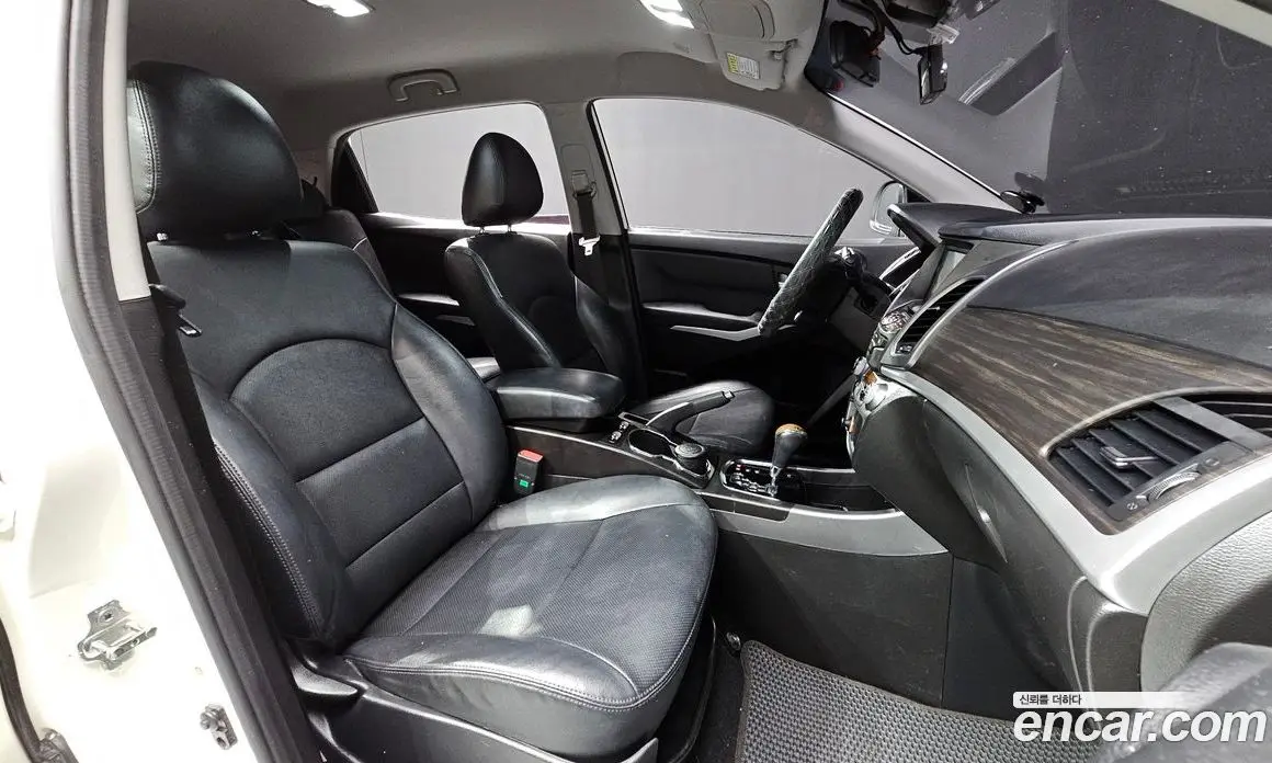SsangYong Korando 2016 2.2 автомат (гидро), фото 16 SsangYong Korando 2016 2.2 автомат (гидро), фото 16
