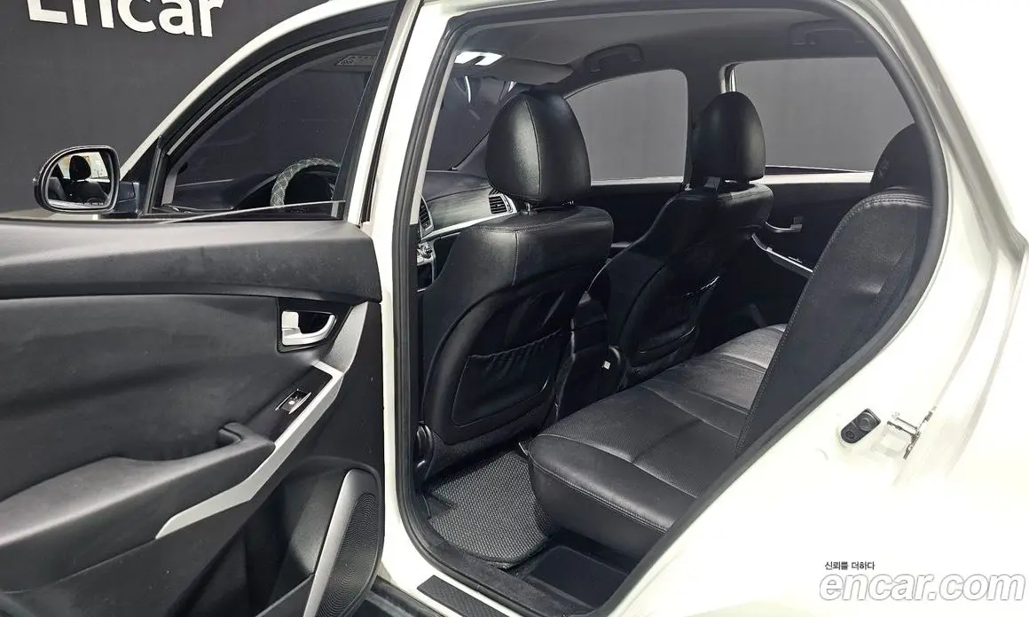 SsangYong Korando 2016 2.2 автомат (гидро), фото 17 SsangYong Korando 2016 2.2 автомат (гидро), фото 17