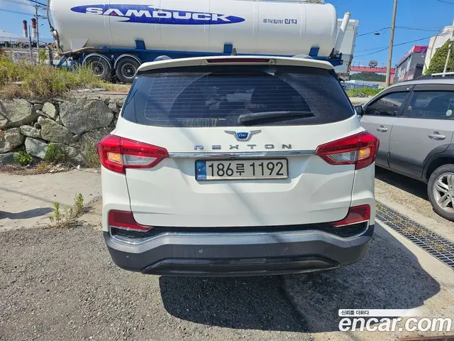 SsangYong Rexton 2019 2.2 автомат (гидро), миниатюра 3 SsangYong Rexton 2019 2.2 автомат (гидро), миниатюра 3