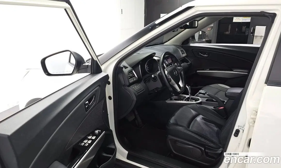 SsangYong TIBOLI 2015 1.6 автомат (гидро), фото 13