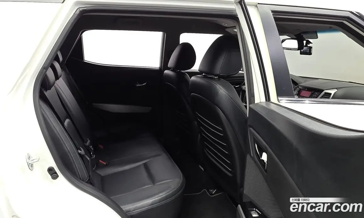 SsangYong TIBOLI 2015 1.6 автомат (гидро), фото 18