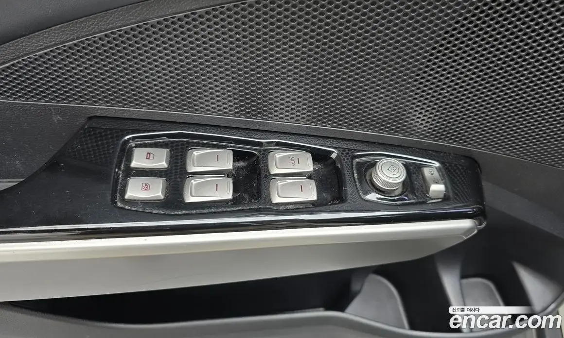 SsangYong TIBOLI 2015 1.6 автомат (гидро), фото 17