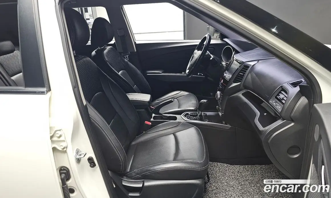 SsangYong TIBOLI 2017 1.6 автомат (гидро), фото 13 SsangYong TIBOLI 2017 1.6 автомат (гидро), фото 13