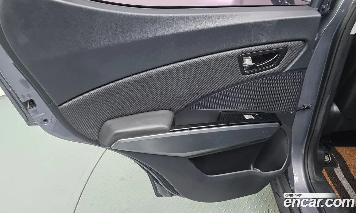 SsangYong TIBOLI 2018 1.6 автомат (гидро), фото 15 SsangYong TIBOLI 2018 1.6 автомат (гидро), фото 15