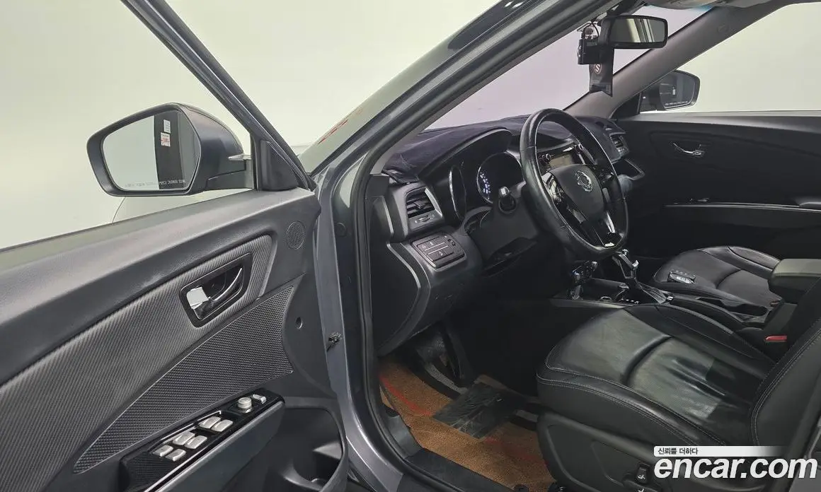 SsangYong TIBOLI 2018 1.6 автомат (гидро), фото 17 SsangYong TIBOLI 2018 1.6 автомат (гидро), фото 17