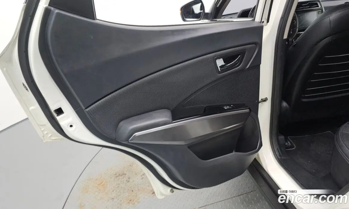 SsangYong TIBOLI 2019 1.5 автомат (гидро), фото 15 SsangYong TIBOLI 2019 1.5 автомат (гидро), фото 15