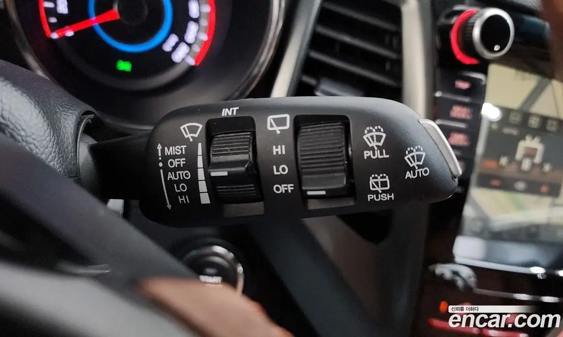SsangYong TIBOLI 2019 1.6 автомат (гидро), фото 17 SsangYong TIBOLI 2019 1.6 автомат (гидро), фото 17