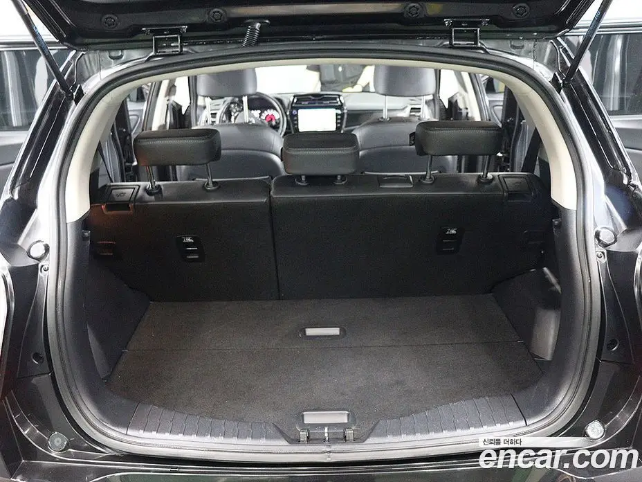 SsangYong TIBOLI 2019 1.5 автомат (гидро), фото 5 SsangYong TIBOLI 2019 1.5 автомат (гидро), фото 5