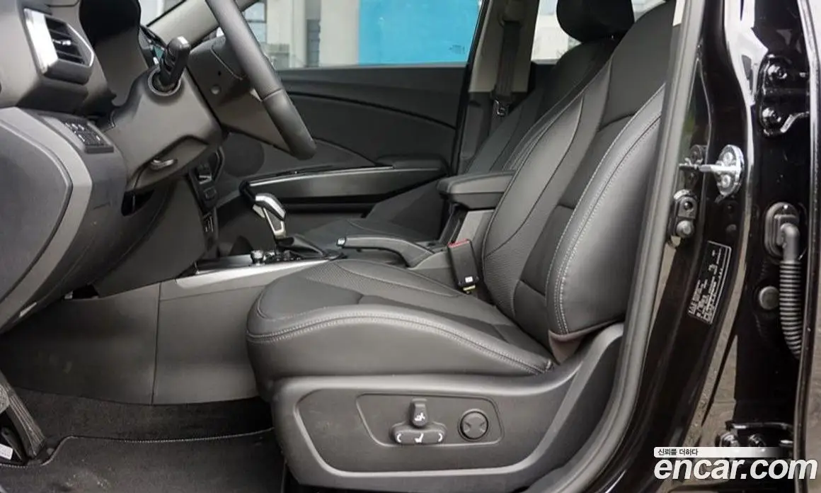 SsangYong TIBOLI 2026 1.6 автомат (гидро), фото 9 SsangYong TIBOLI 2026 1.6 автомат (гидро), фото 9
